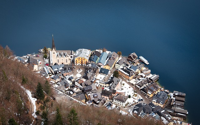 Hallstatt Skywalk in Hallstatt, Austria