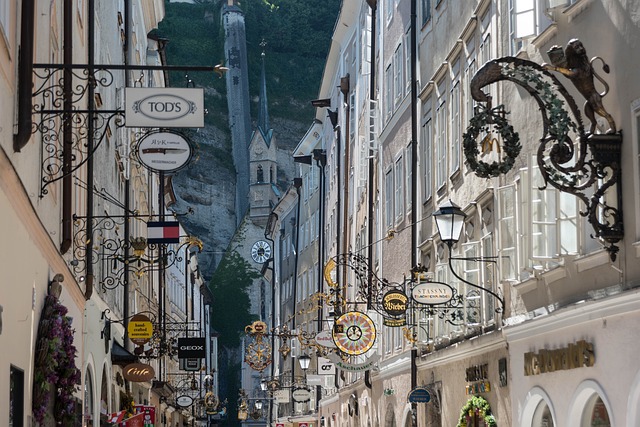 Getreidegasse in Salzburg, Austria