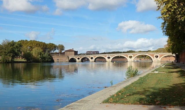 Pont Neuf in Toulouse, France