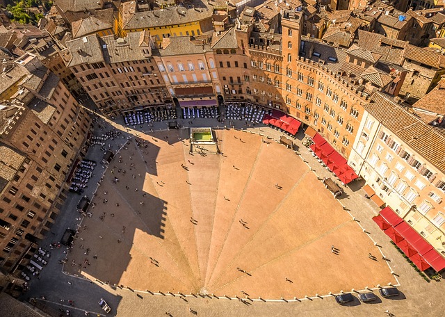 Piazza del Campo in Siena, Italy