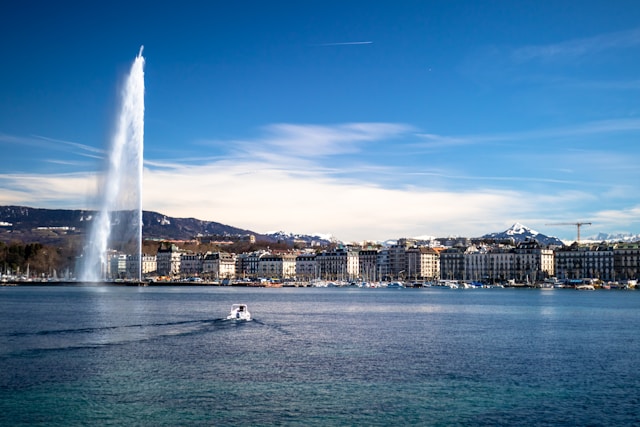 Jet d'Eau Fountain in Geneva, Switzerland