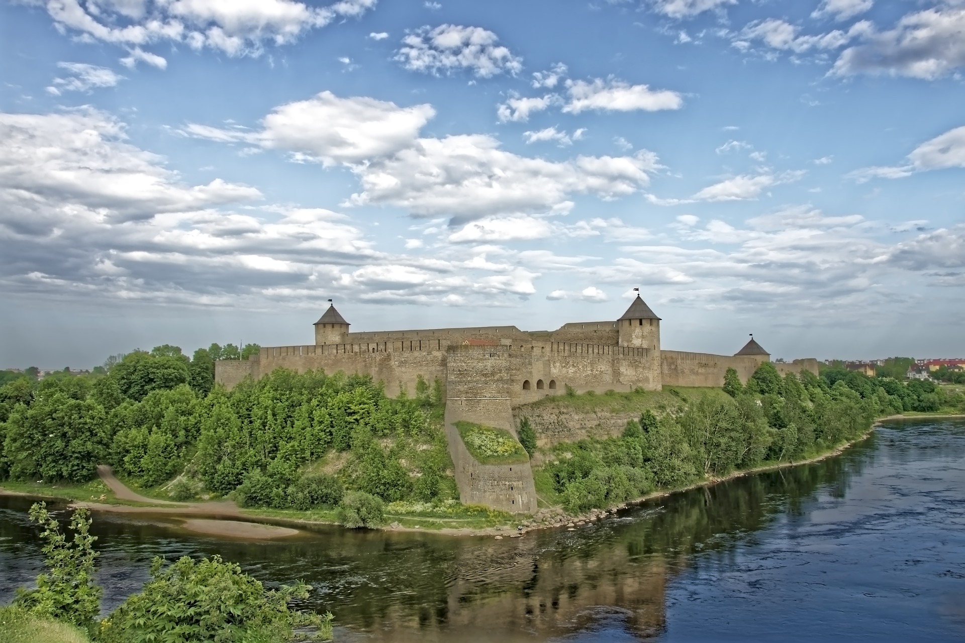Narva – top attractions and things to do