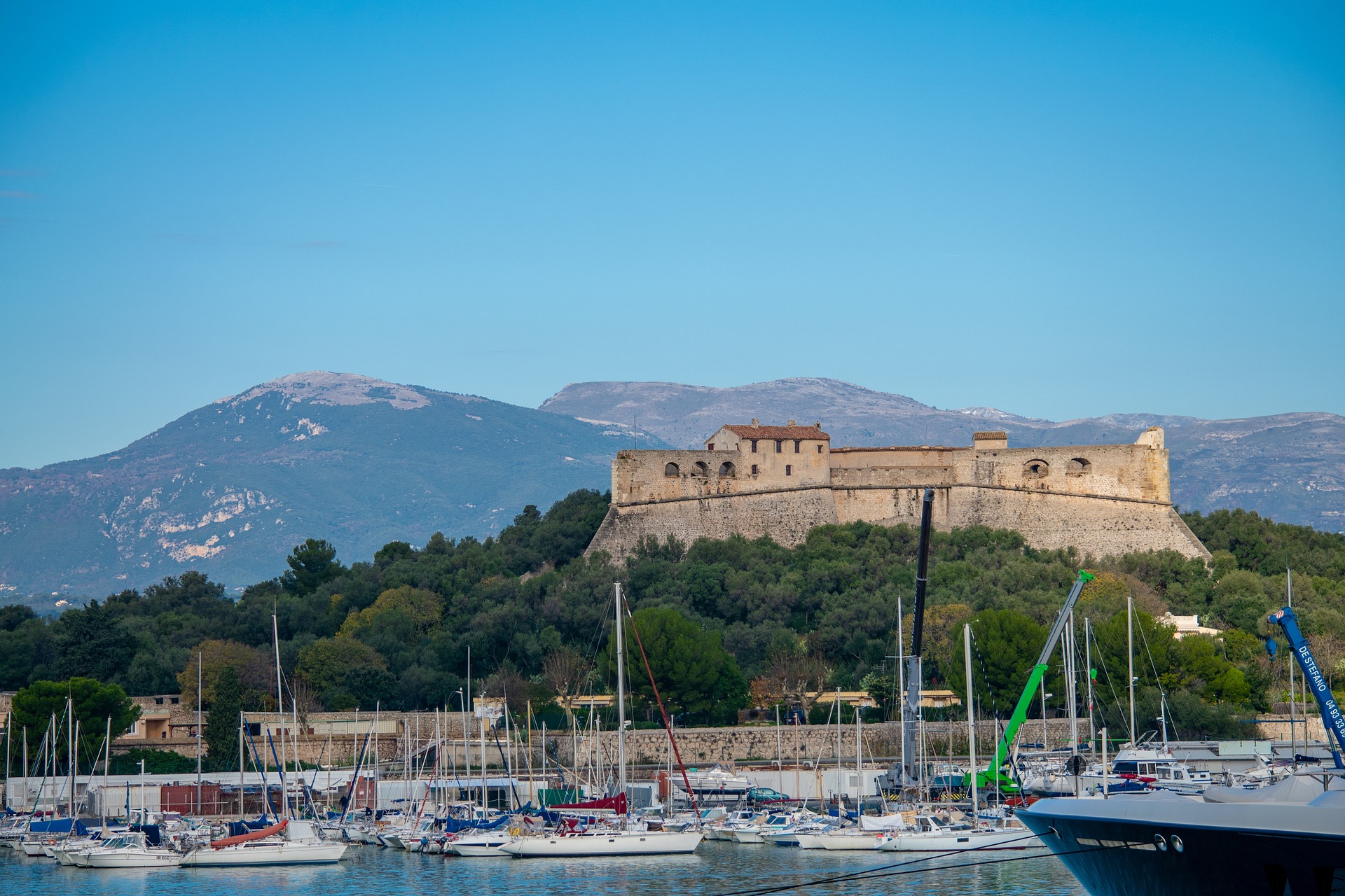 Antibes – top attractions and things to do