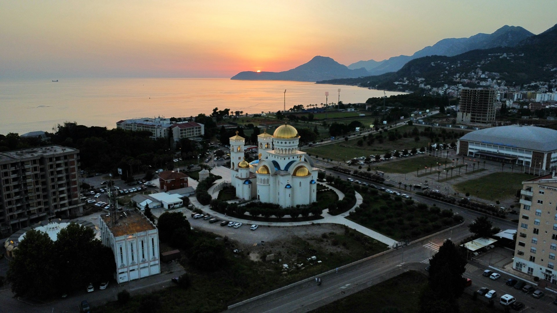 Bar – top attractions and things to do