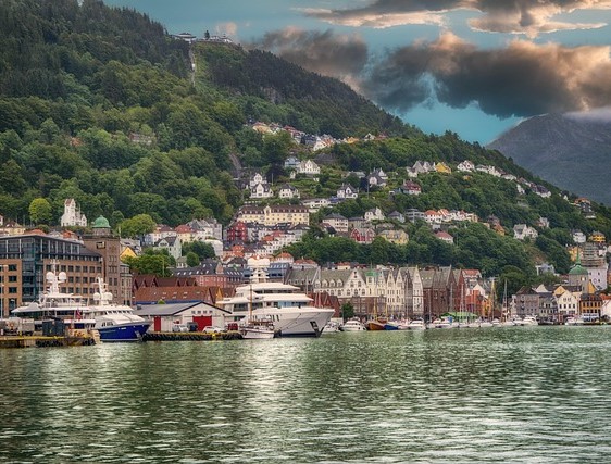 Bergen — Discover 10 top things to do & attractions in Bergen Bergen